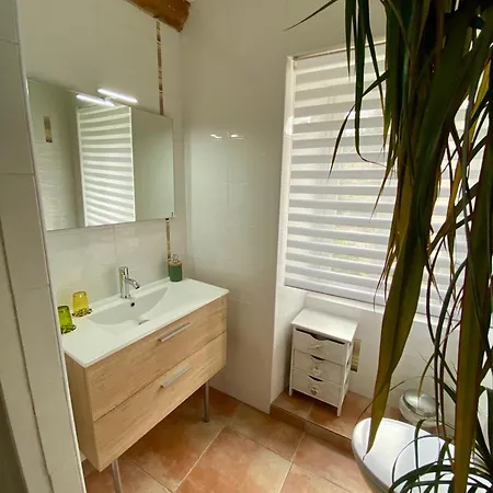 La Prade Des Pierre 3*